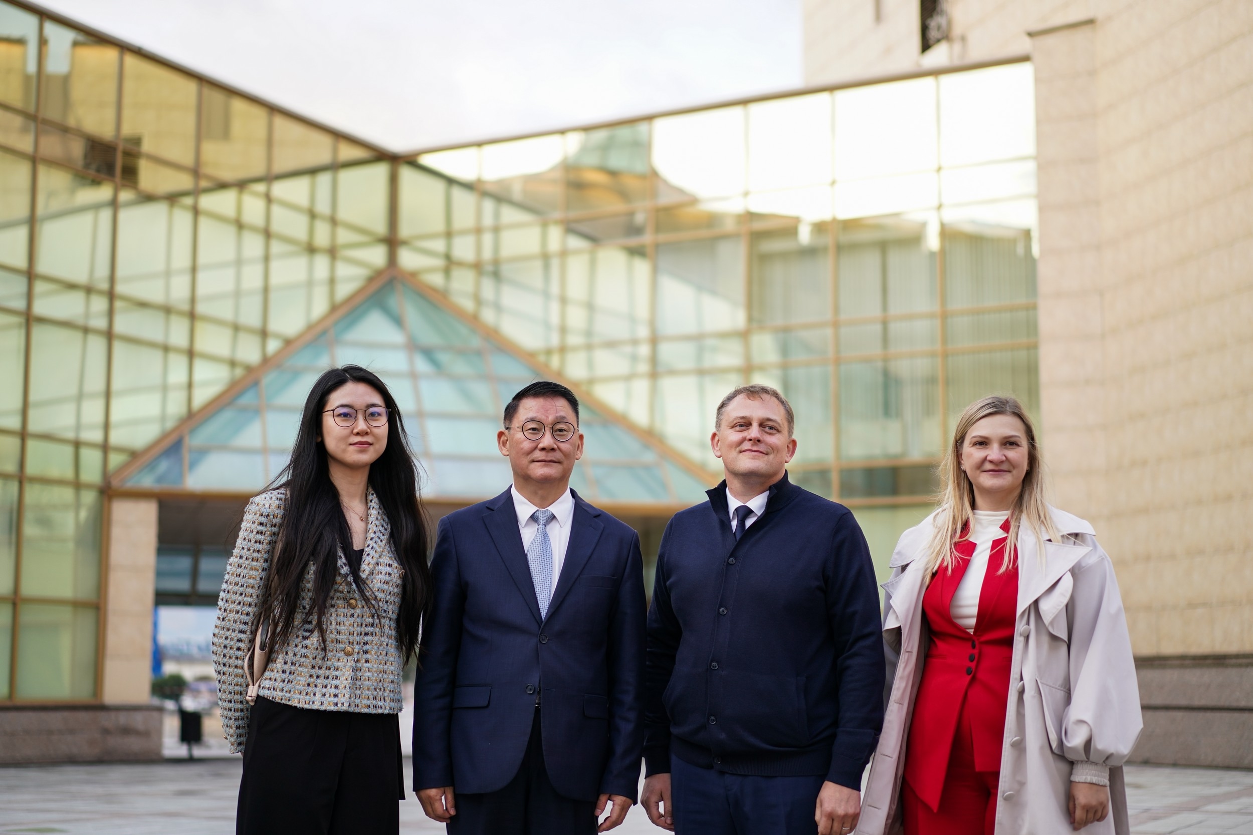 CSU students have visited a photo exhibition at The State Museum of the South Ural History.